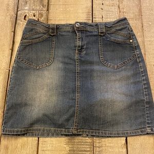 Jean skort